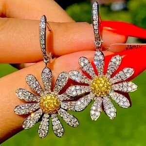 Farah Jewelry Daisy Earrings in Gold and Silver